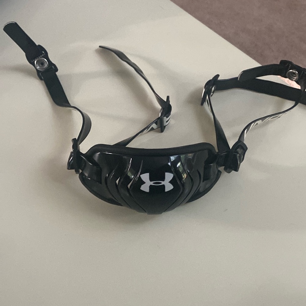 Men’s Under Armour Football Spotlight Chinstrap